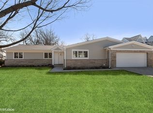 150 Harbor St, Glencoe, IL 60022