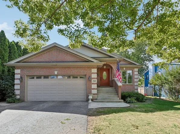 708 Burchell Ave, Highland Park, IL 60035