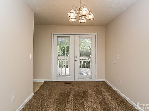 4th image of 400 Christian Woods Dr