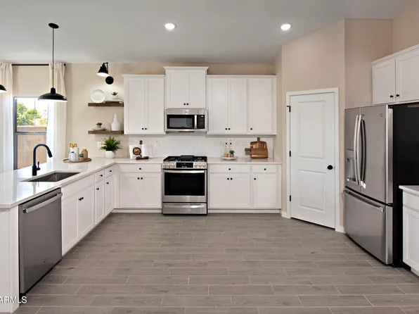 7446 S 76th Drive, Laveen, AZ 85339