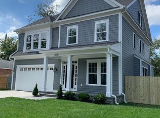 10016 Sinnott Dr, Bethesda, MD 20817