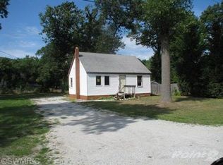 1299 S Forest Rd, Muskegon, MI 49442