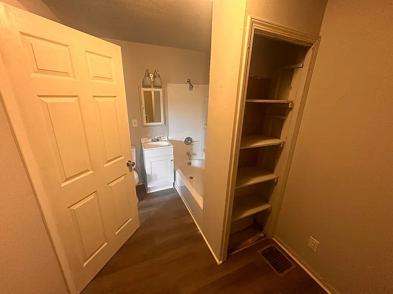 Bathroom with washer and dryer hook up
