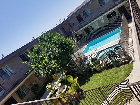 5th image of 8155 Langdon Ave APT 30