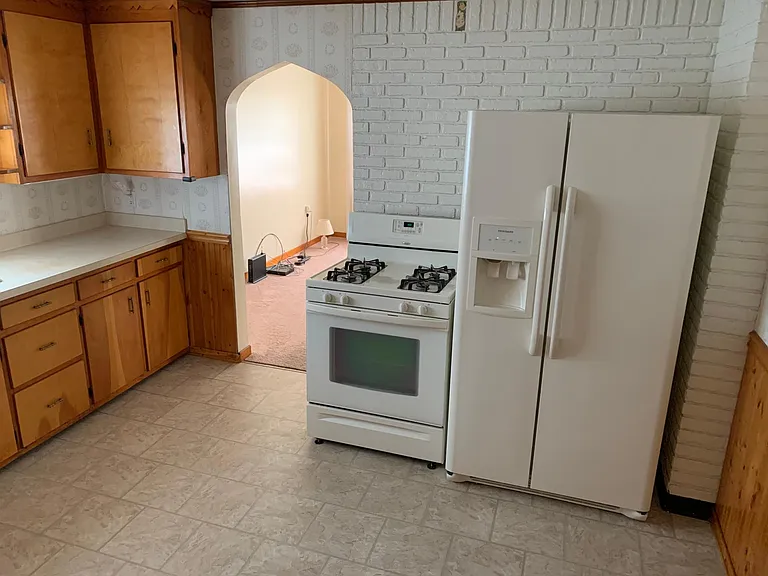 3870 Clinton St #1 — Photo 3