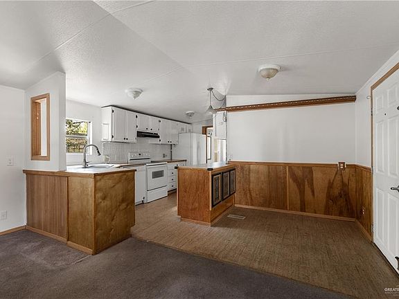5th image of 609 E Palmera Dr