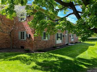 454 Romeo Rd Unit 215, Rochester, MI 48307