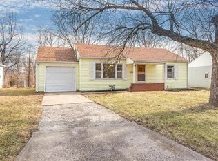 3943 SW Garden Ln, Topeka, KS 66614
