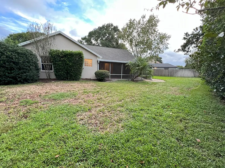 345 Silver Pine Dr — Photo 30