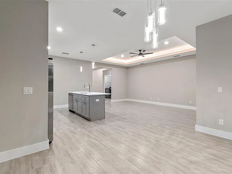 330 Royal Palm Way — Photo 19