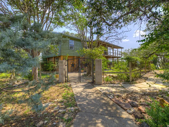 785 Park Shores, Canyon Lake, TX 78133