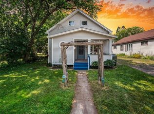 415 8th St, Cloquet, MN 55720