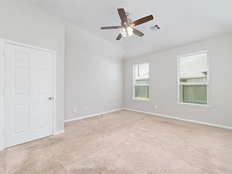 2707 Golden Hills Ct — Photo 15