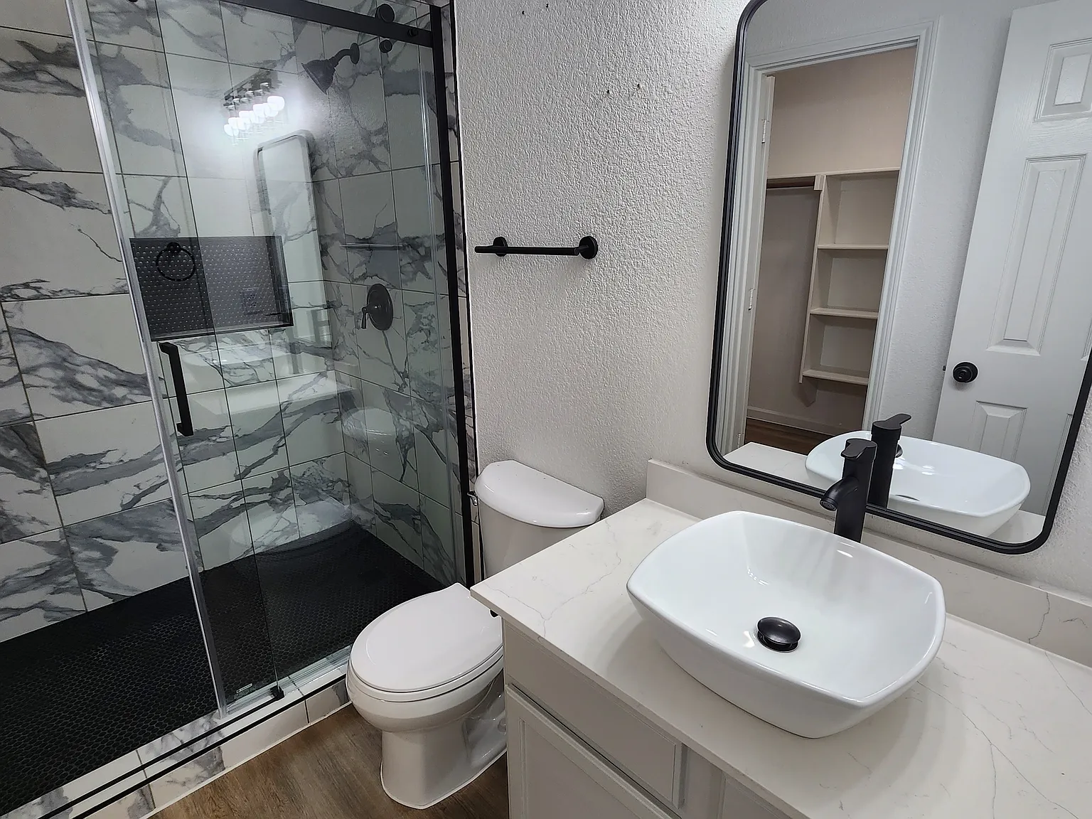 3 bed, 1397 sqft, $1,950 — Photo 3
