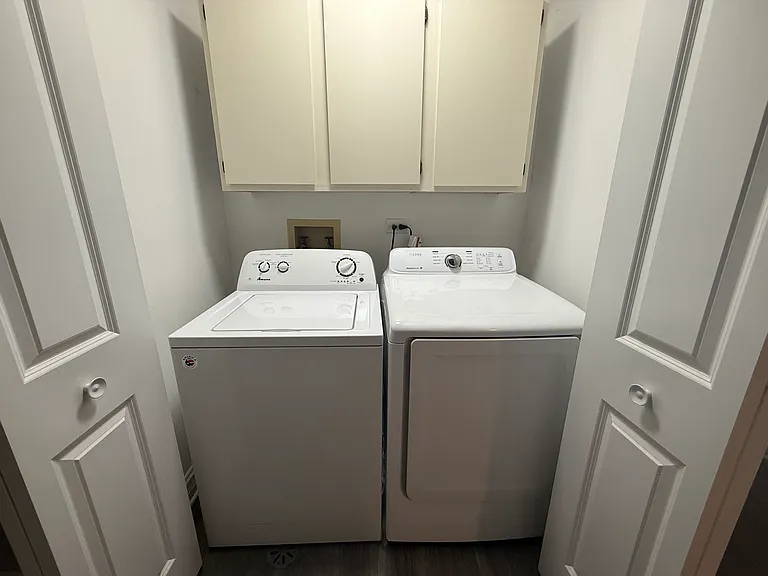 900 Ashley Ct — Photo 7