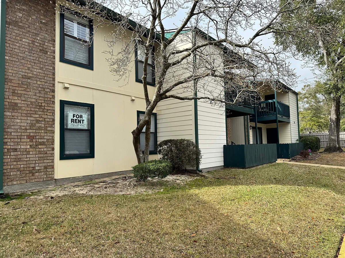 Building Photo - 2299 Scenic Hwy #A1