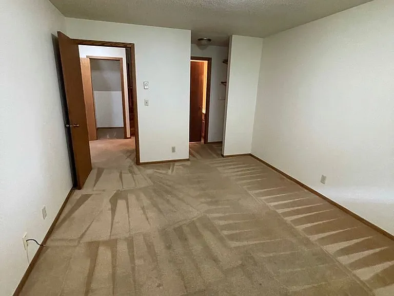 874 Kari Dr — Photo 13