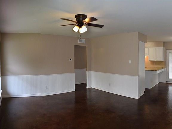 2nd image of 1013 Van Horn St