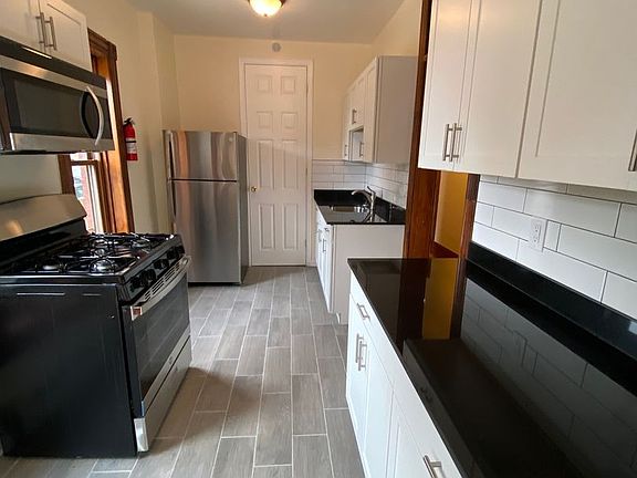 3rd image of 5 Liberty St #3B-1BA-1236SQFT