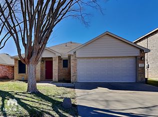 5455 San Patricio Dr, Grand Prairie, TX 75052