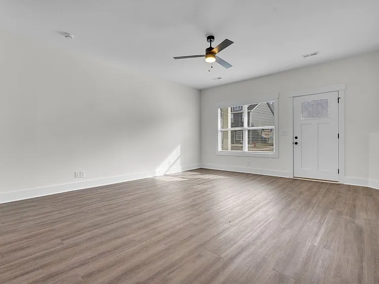 140 Front Ridge Cir — Photo 9
