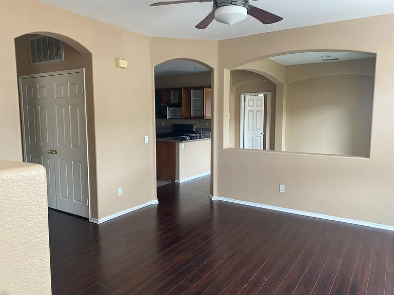 6353 Avenida De Las Vistas #1 — Photo 7