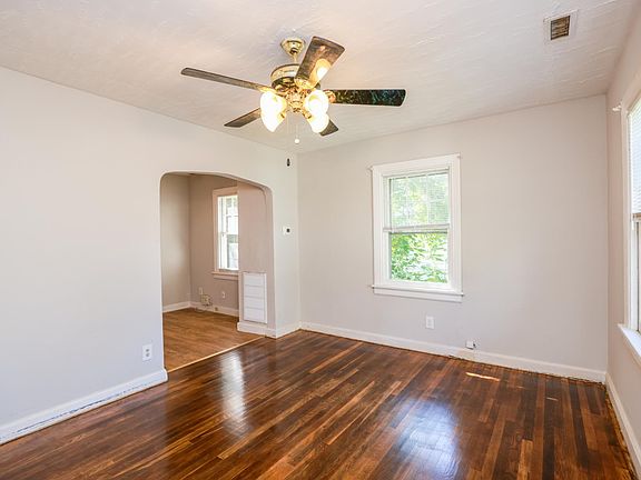 4th image of 1300 Overlook St