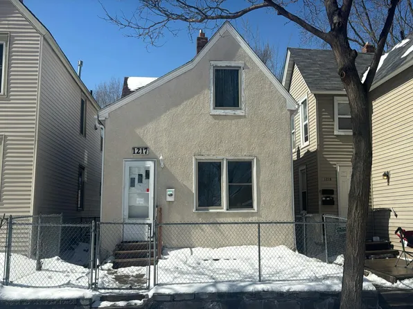 1217 Galtier St, Saint Paul, MN 55117