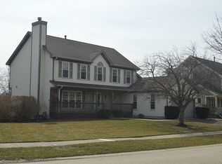 1085 Willoby Ln, Elgin, IL 60120