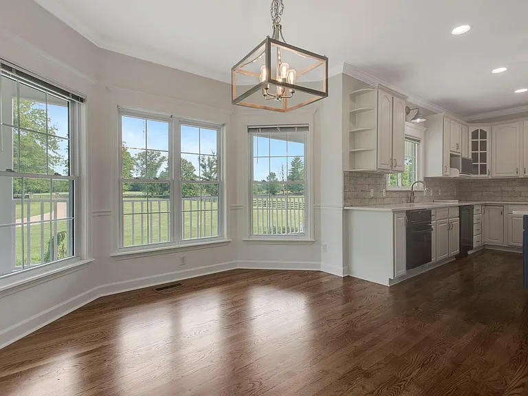 1576 Old Hillsboro Rd — Photo 18