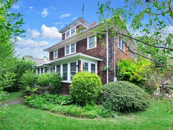 1025 9th Street, Greenport, NY 11944
