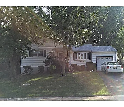 25 Norwood Ave photo 1