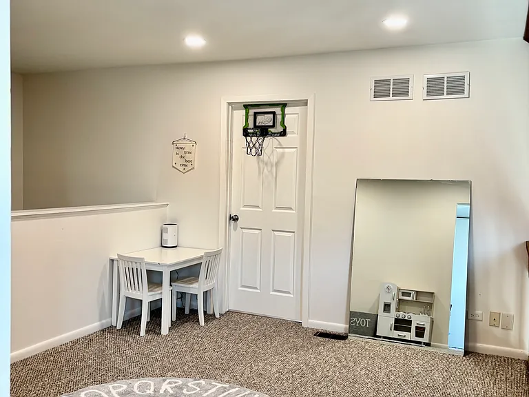 619 Chip Ct — Photo 16