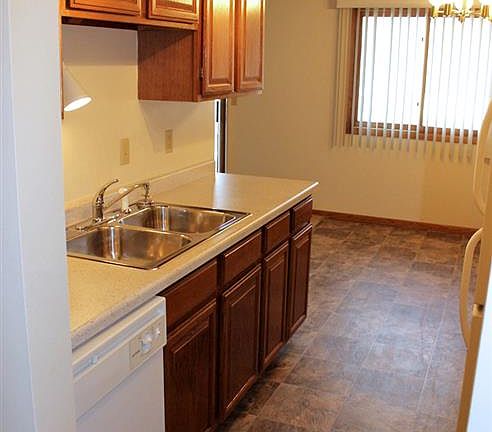 5th image of 4450 58th Ave N APT 202