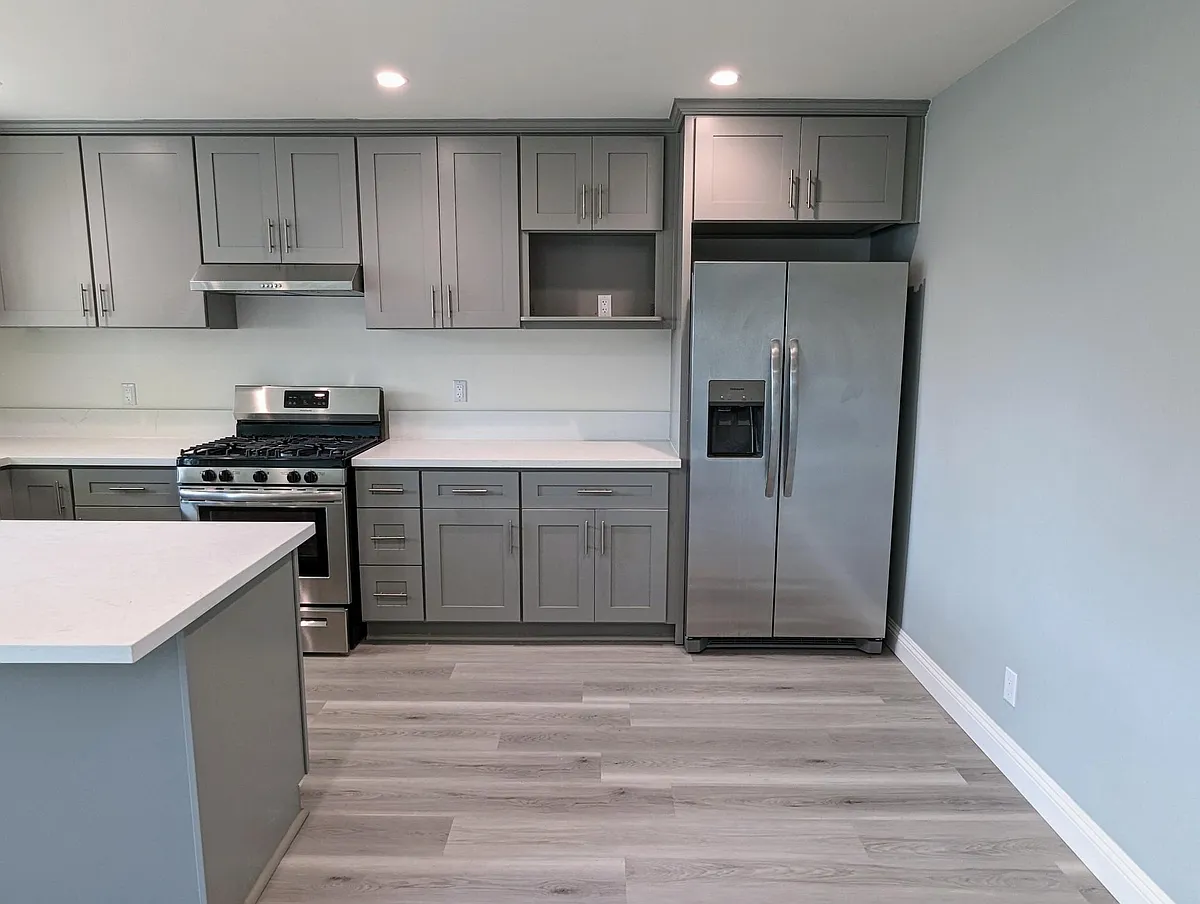 Building Photo - 219 Loma Ave #6