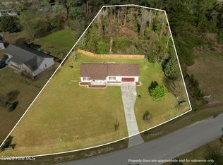 106 Goldie Ln, Beulaville, NC 28518