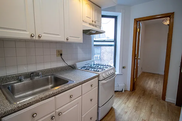 Rented by Maz Group NY | media 23