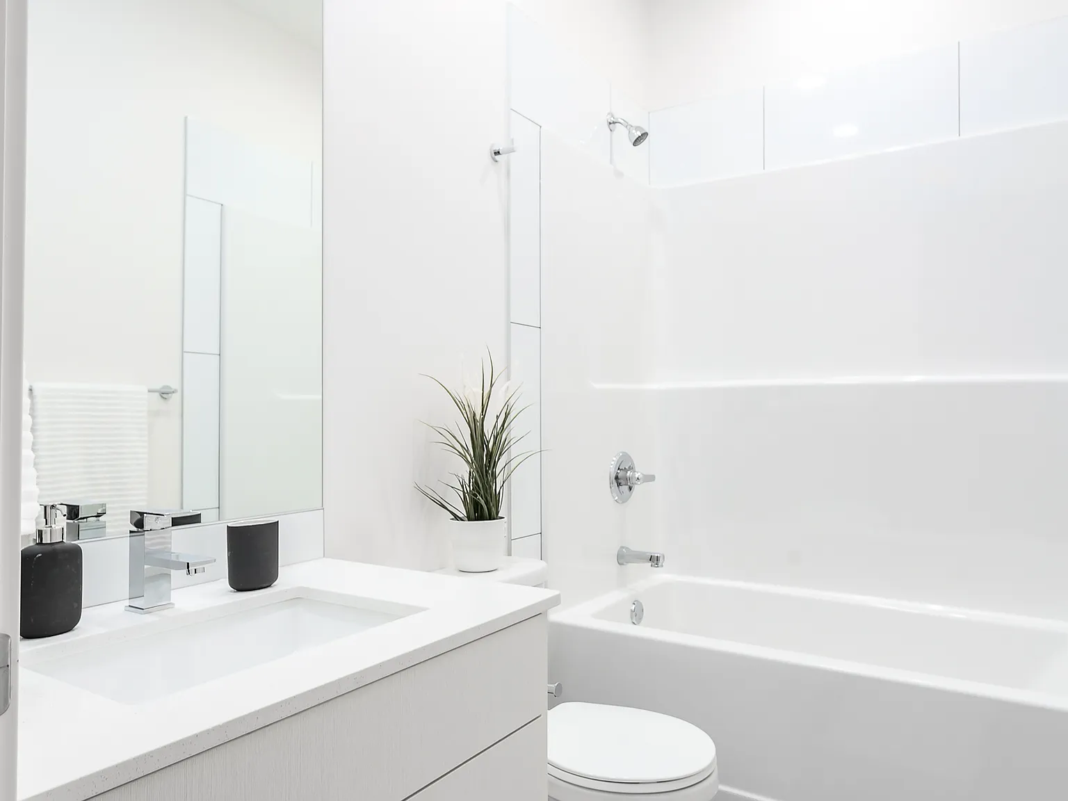 Basement Suites at Orchards at Ellerslie — Photo 2