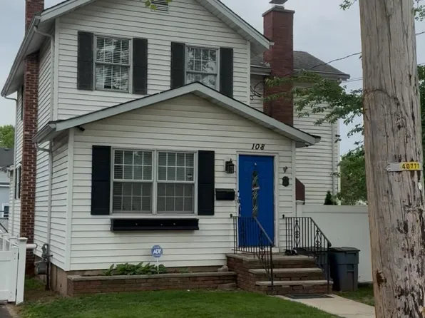 108 Pleasant St, Staten Island, NY 10308