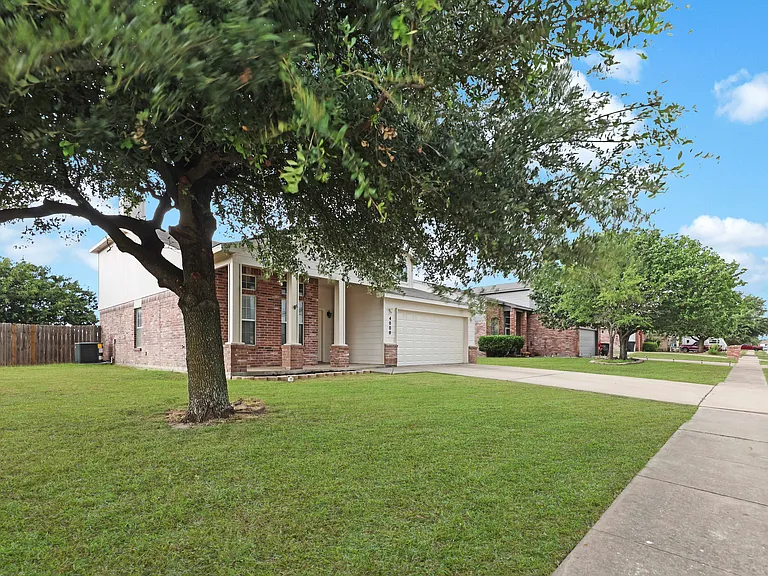 4000 Bull Run Dr — Photo 3