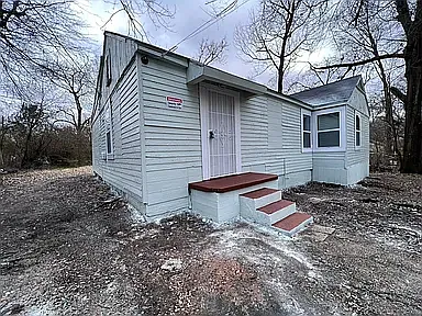 196 South Alabama Avenue - 1 — Photo 2