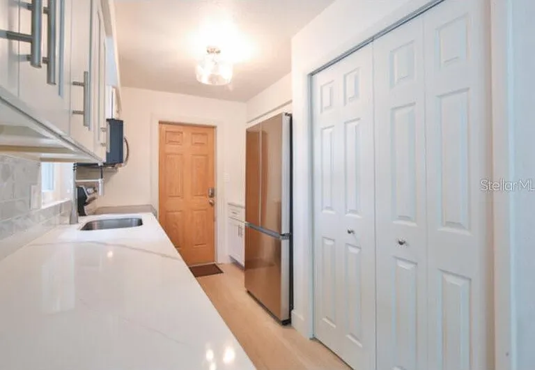 422 Julia Pl #C — Photo 8