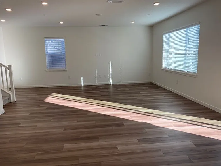 2241 Milky Way Cir — Photo 2