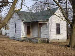 401 Ohio St, Hindsboro, IL 61930