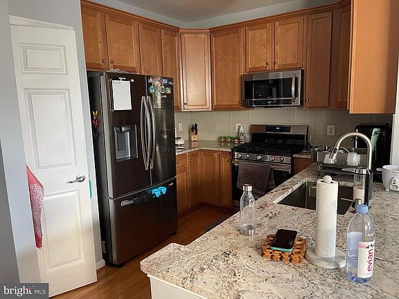 5th image of 3820 Lightfoot St Unit 418