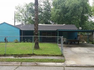 5814 Ridgeway Dr, Houston, TX 77033