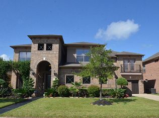 915 Poydras St, Sugar Land, TX 77498