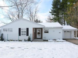 1594 Lindan Dr, Alden, NY 14004
