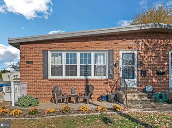 1033 Surrey Rd, Philadelphia, PA 19115