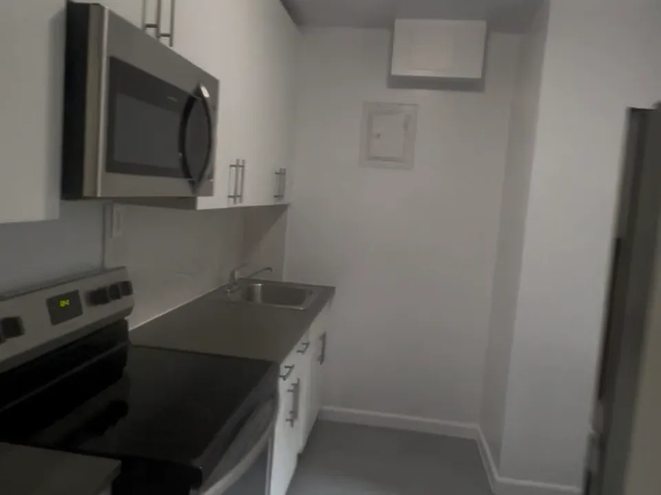 2754 Grand Concourse #17